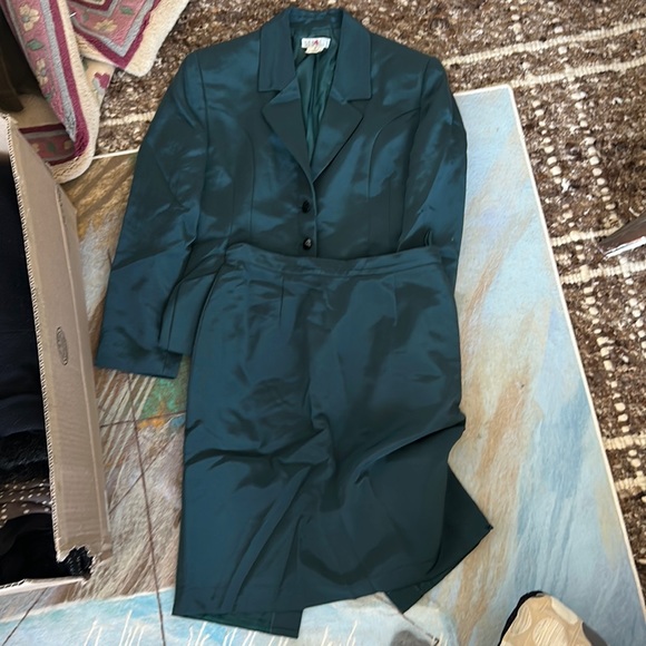 Gorgeous green made in Italy Barneys New York vintage blazer size 10 - Picture 1 of 7